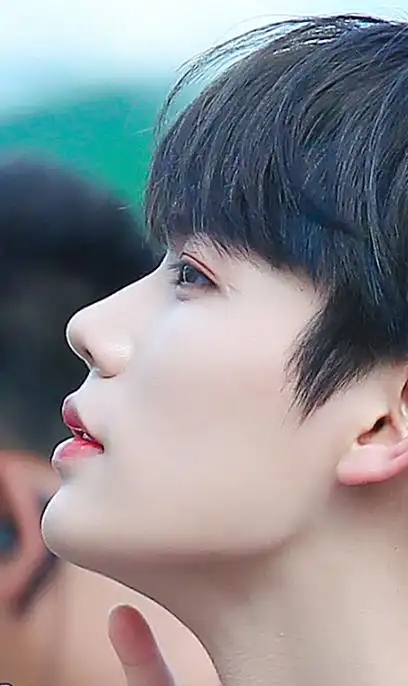 林彦俊生贺楼266我爱你精确到侧脸九十度