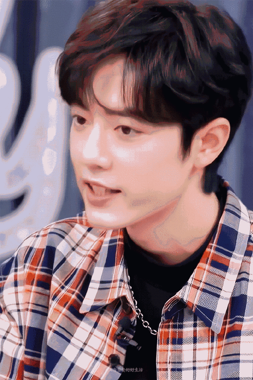 肖战在前面唱 那英在后面笑##肖战##肖战我喜欢你