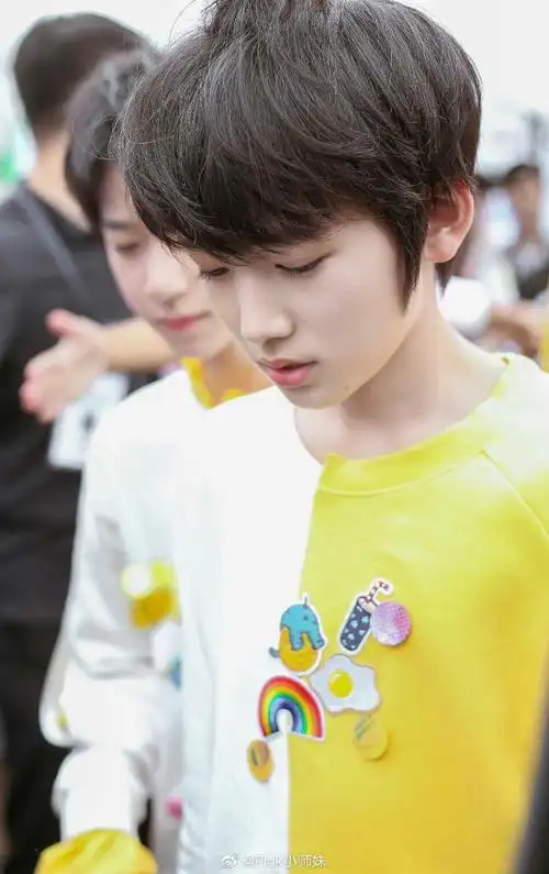 发现一组芒果味的幼崽轩轩|宋亚轩_新浪新闻