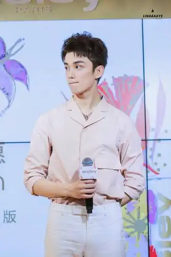 吴磊,希思黎活动