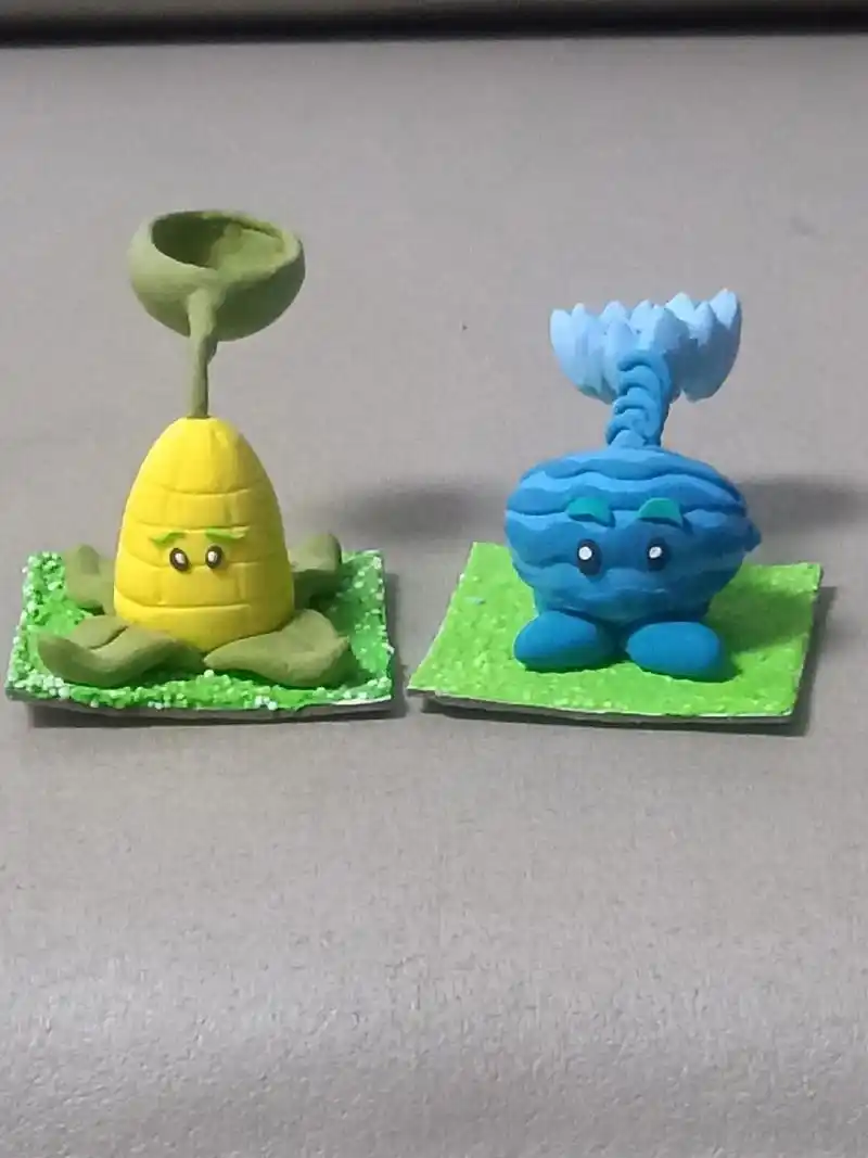 超轻粘土作品 (植物大战僵尸)冰西瓜,玉米投手 - 抖音