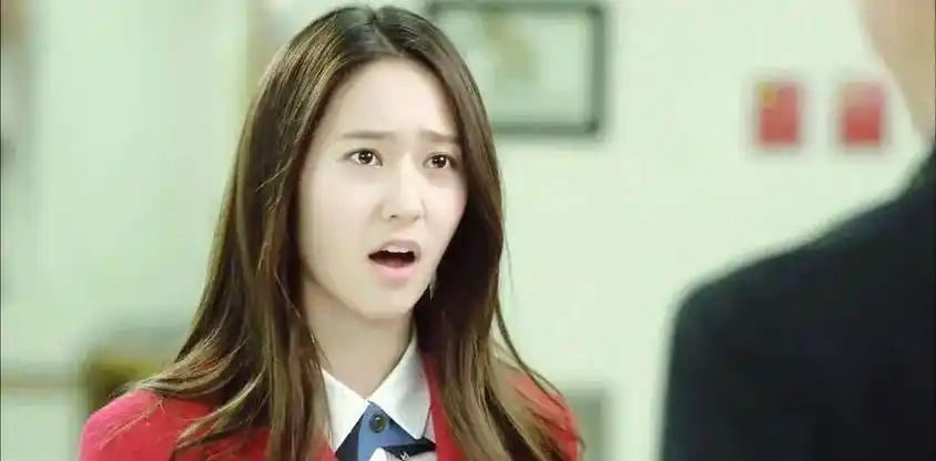 张艺兴喜欢五年,王一博和她对视1秒就脸红_魅力_角色_的发展