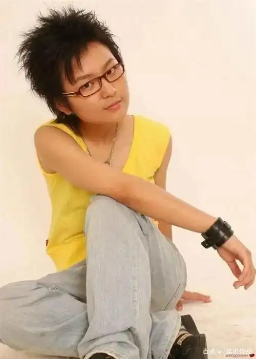 出道16年,从假小子到真少女,36岁的周笔畅用了什么美颜大法?