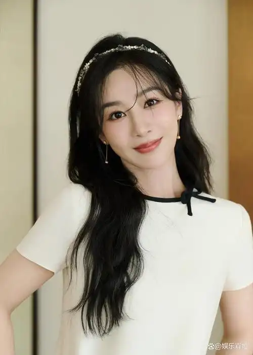 杨紫回应外形质疑,用作品说话,想对所有的女生说自信就是最美的