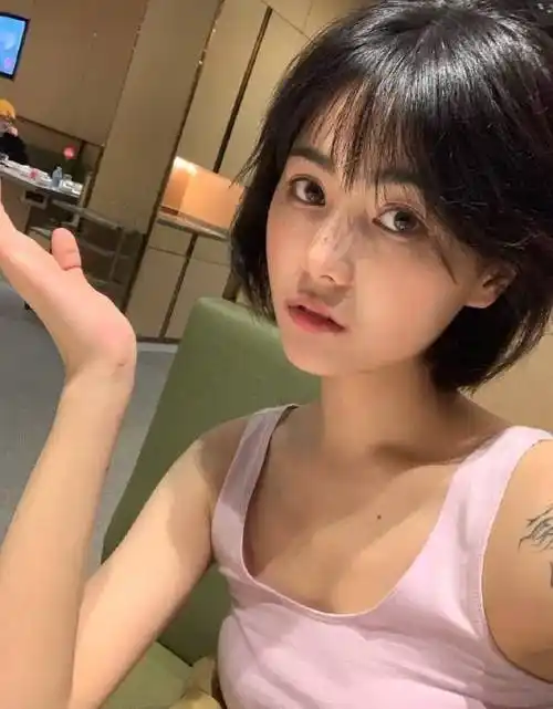 意外卷入张超劈腿风波金晨霸气回应怎么屎盆子都往我身上扣呢