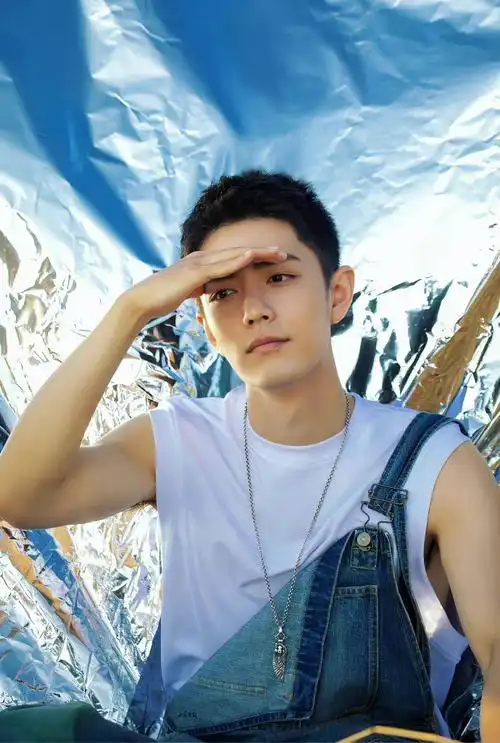 我的最爱@x玖少年团肖战daytoy#寸头都封印不了的颜值