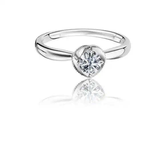 周大福:"骄人系列"星芒戒指