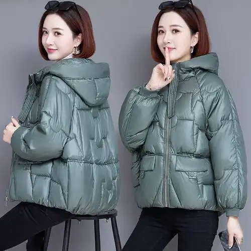 羽绒衣服女2021冬季新款韩版宽松大码面包服妈妈短款袄