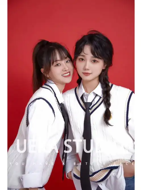 红底闺蜜照·寓意一辈子一直在一起!