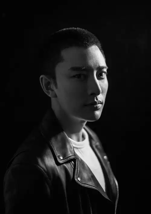 贾乃亮寸头造型硬朗帅气写真图片