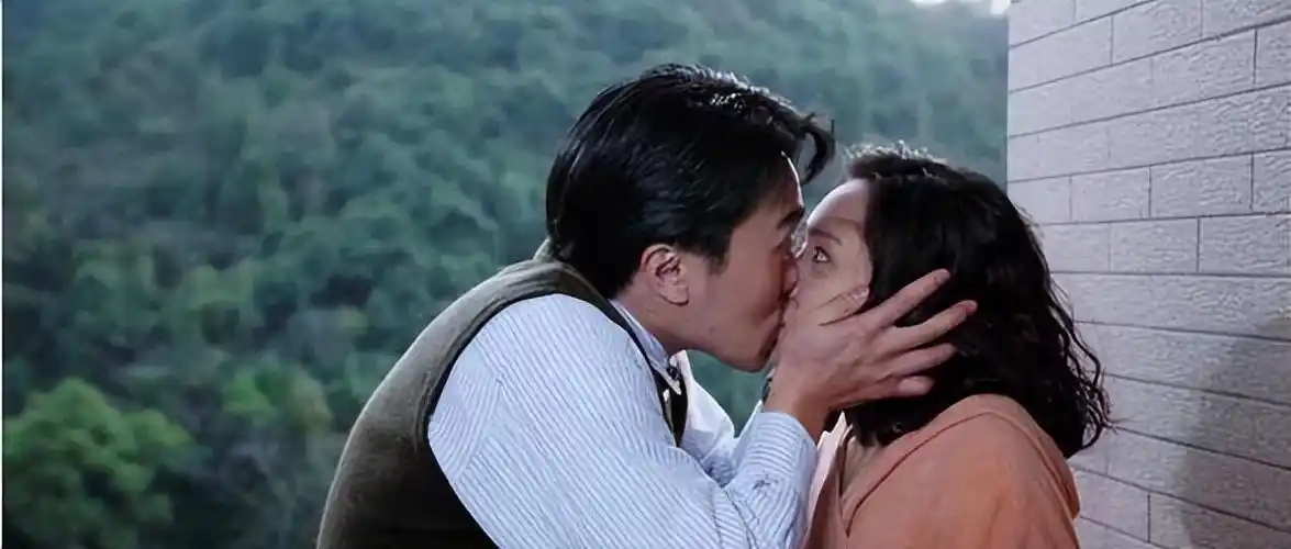 朱茵周星驰为什么分手(周星驰朱茵还有联系吗)-心语百科