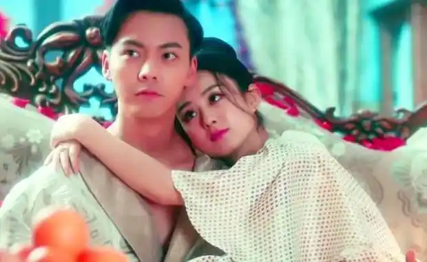 陈伟霆才是整容最成功的男星!蒜头鼻动过无数刀子,却无任何痕迹