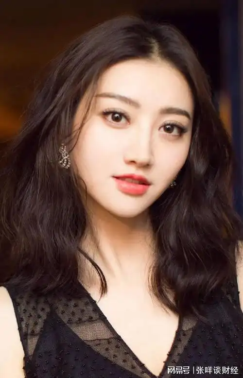 景甜身材太惊艳! 曝光照片引网友热议, 张继科看了会不会心疼