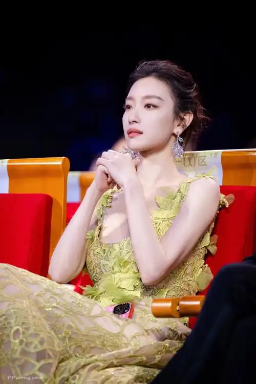 221112@倪妮v金鸡奖颁奖典礼 part.