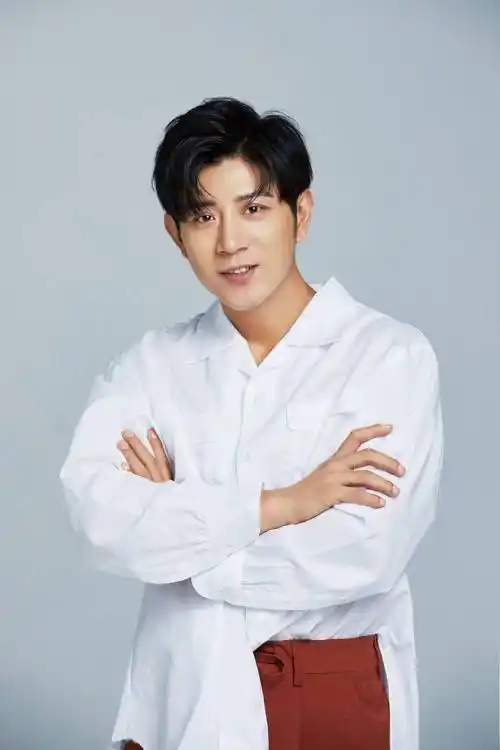 原创高晓攀相声演员只会耍贫嘴等于一夜回到解放前