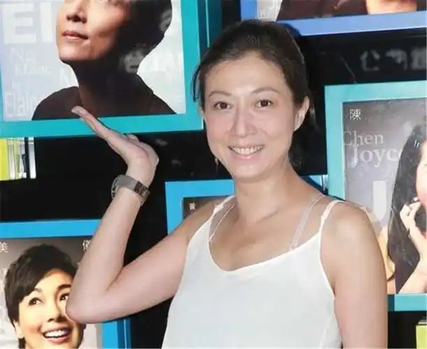 吴绮莉成龙纠缠多年,却没结婚的真实内幕告诉我们:不要做白日梦_腾讯