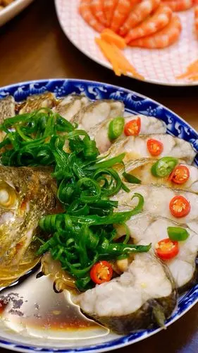 擦亮识骗慧眼做的年夜菜(年年有鱼)孔雀开屏鱼