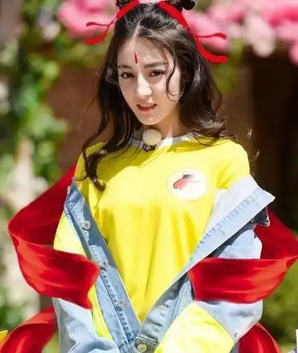 盘点因为《跑男》热播而意外走红的三大女星,第一位非baby莫属|鹿晗