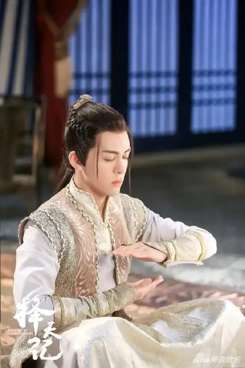 首演电视剧《择天记》 曾舜睎变唐三十六帅气来袭|择天记|曾舜晞|鹿晗