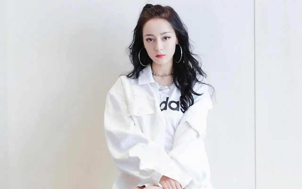 迪丽热巴壁纸帅气,热巴壁纸霸气_大山谷图库