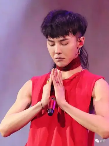 权志龙的"时尚经" | 818我们只讨论一件事_发型