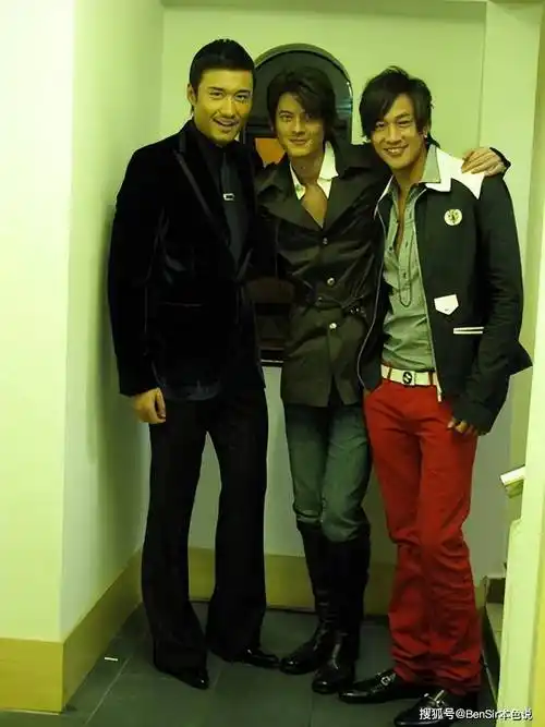 胡兵:我没被同性包养过_香港_身高_邓萃雯