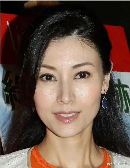 四位"变脸"艺人:娄艺潇脸垮,李嘉欣冲天鼻,最后一个