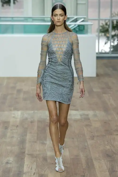 朱利安·麦克唐纳德2015伦敦春夏系列时装秀.