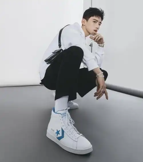 白敬亭多大了真实年龄(半火不火00后都逆天了)(21)