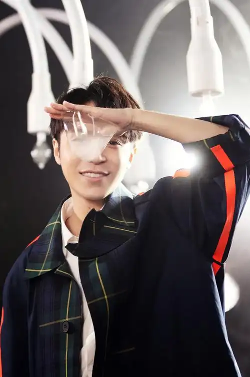 帅气小伙吴青峰