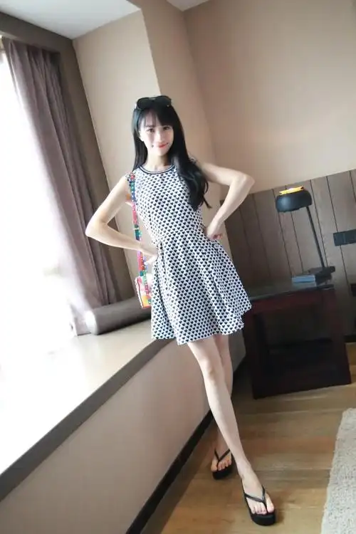 如何优雅的穿人字拖?