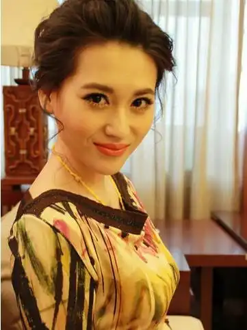 宁丹琳3岁出道19岁成名 整容变样与杨紫上演撕逼大战