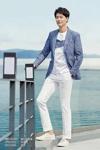 赵寅成 壁纸 明星 帅哥 大叔 男神