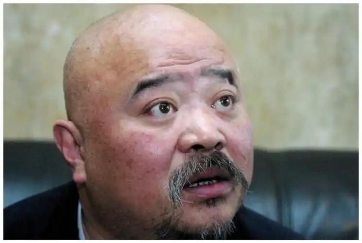 国家一级演员李琦曾把酒当水喝每天2包烟现在报应来了