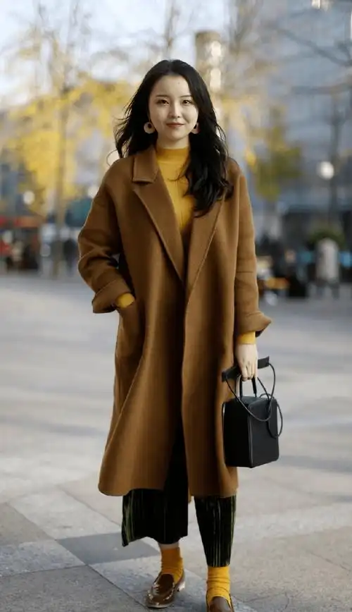 服装搭配 | 你穿大衣 毛衣的样子,洋气炸了!_颜色
