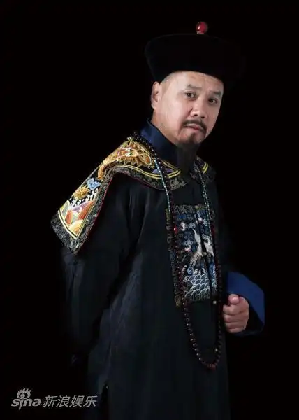 曹力饰琦善看明星八卦,查影讯电视节目,上手机新浪网娱乐频道 ent.