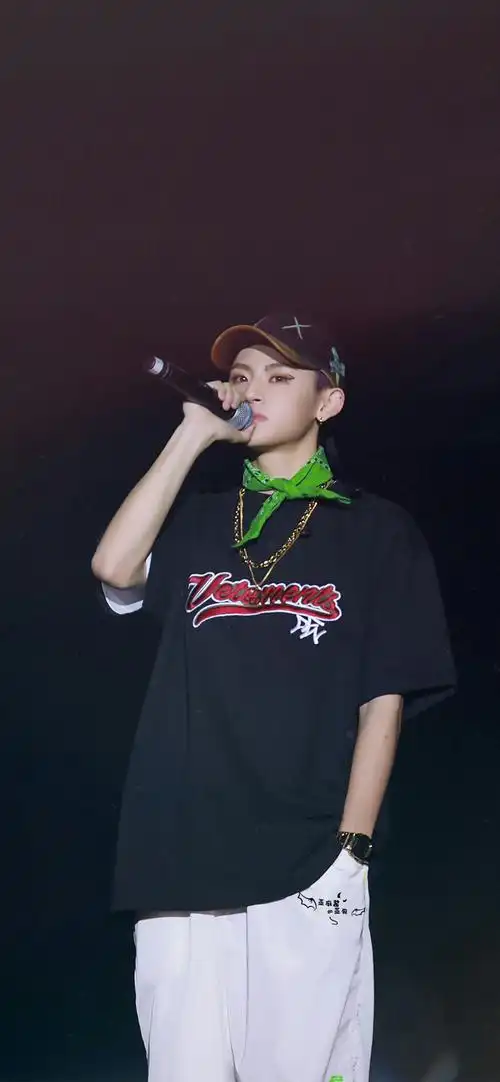 小鬼 王琳凯壁纸