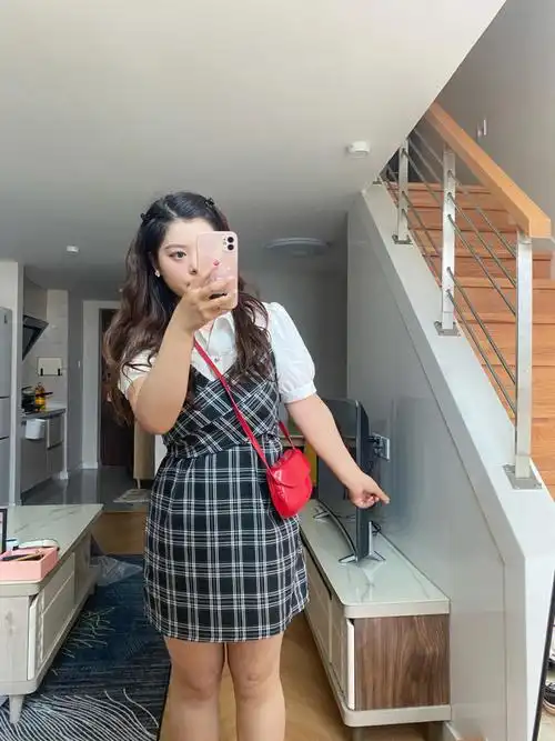 160cm135斤微胖女生夏季辣妹穿搭