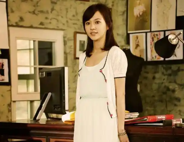 回顾那个叫闺蜜丈夫爸爸的陈意涵扎双马尾卖萌却说人设恶心