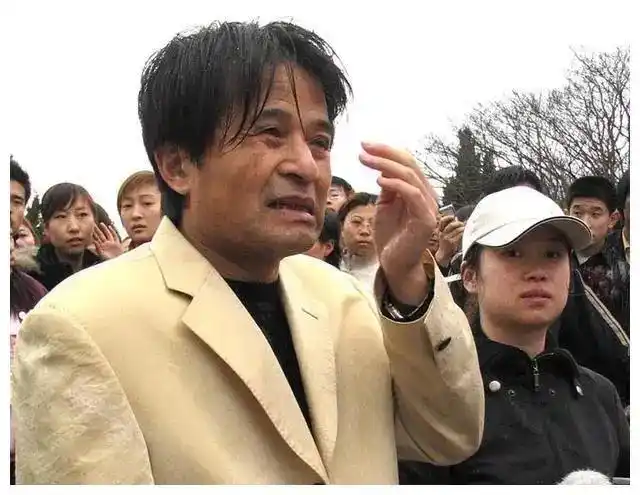 张清是谁为什么害毕福剑(害毕福剑的张清结局)_百科_敢闯网