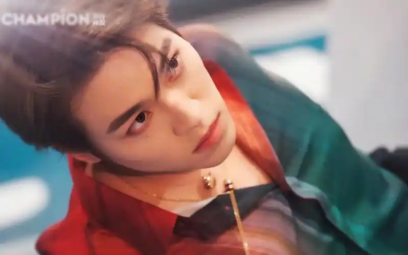 【into1 赞多 | 时尚】有你出现的画面 帅到每一帧都是壁纸