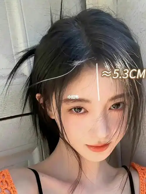 鞠婧祎这发际线也太低了 真有人觉得好看吗