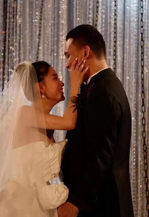 好声音没夺冠,却嫁给爱奇艺总裁,34岁成了人生赢家