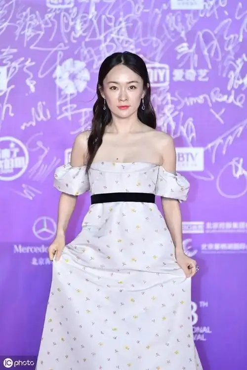 肤白貌美的霍思燕