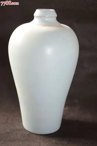 北宋汝窑梅瓶17.5x9.