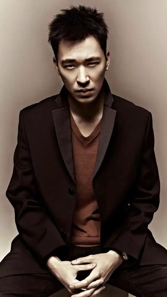 张张可以当壁纸!黄立行新片演绑匪大秀好身材(13)