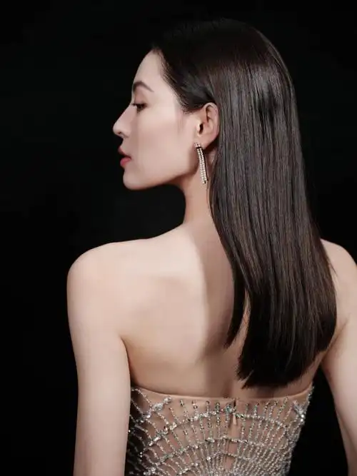 流光暗影,璀璨织梦96@钟楚曦#2023金熊猫奖