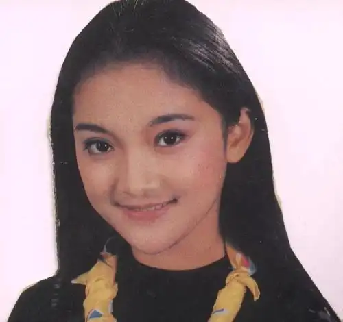 周迅年轻时的老照片,我搜集了3天_岁月