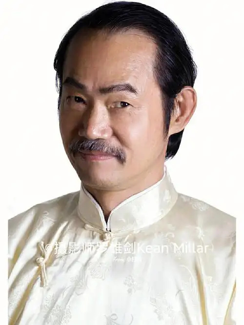 李小龙翻筋斗的唯一替身元华