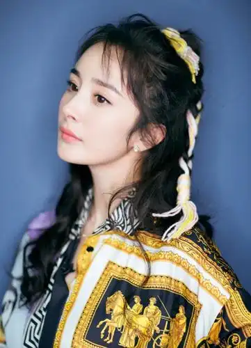 杨幂最新彩编发美炸了,女明星图片,发型图片